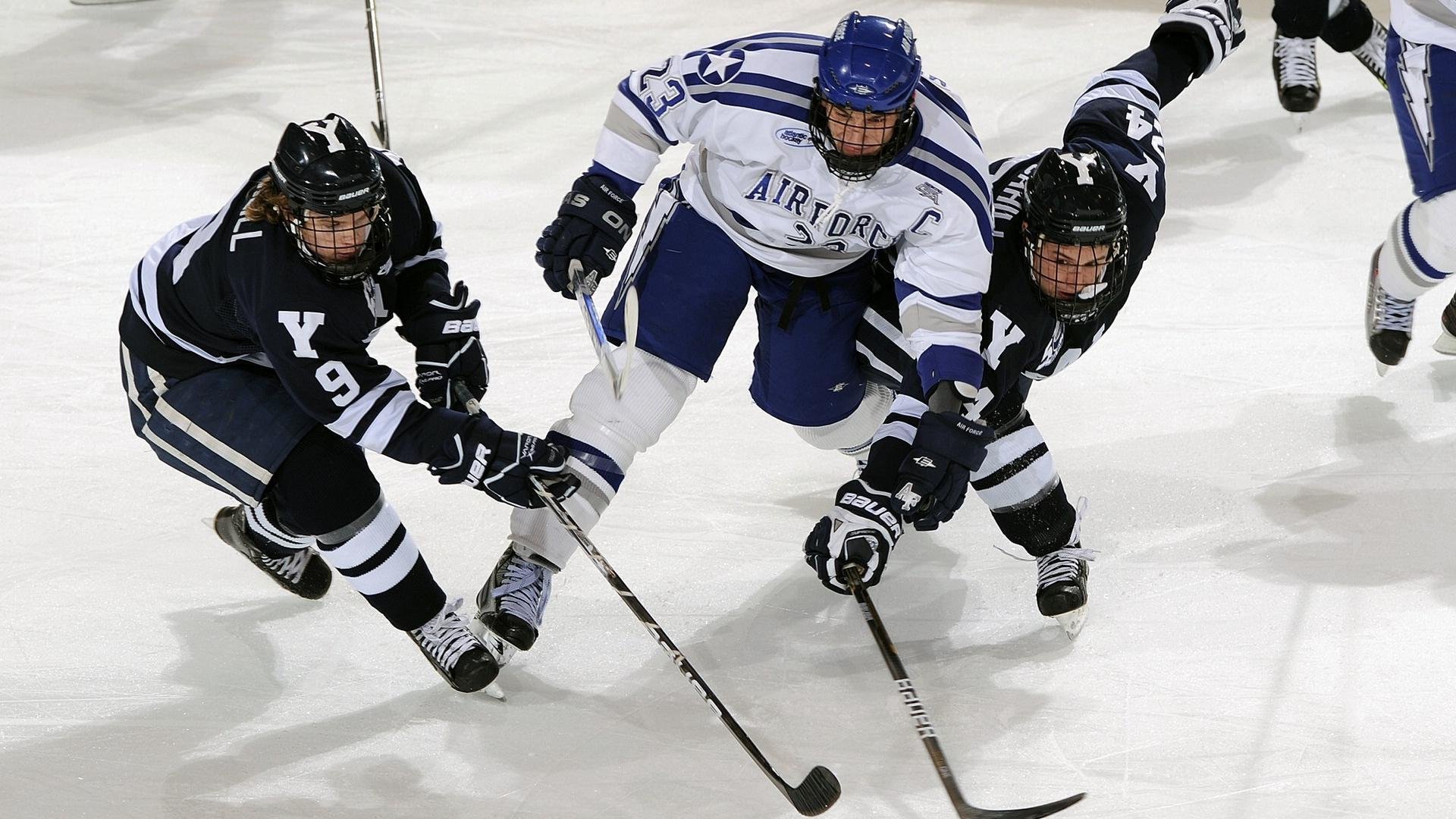 美国骑手马库斯·奥尔洛布在巴黎奥运会上与“Jane”马匹共同参赛，尽管因马匹受伤被迫退出，但展现了坚强意志。